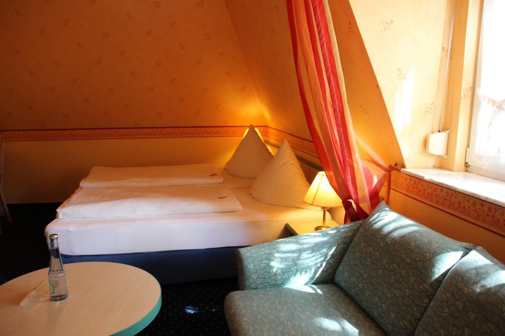 Hotel Nordic Norderstedt Buitenkant foto