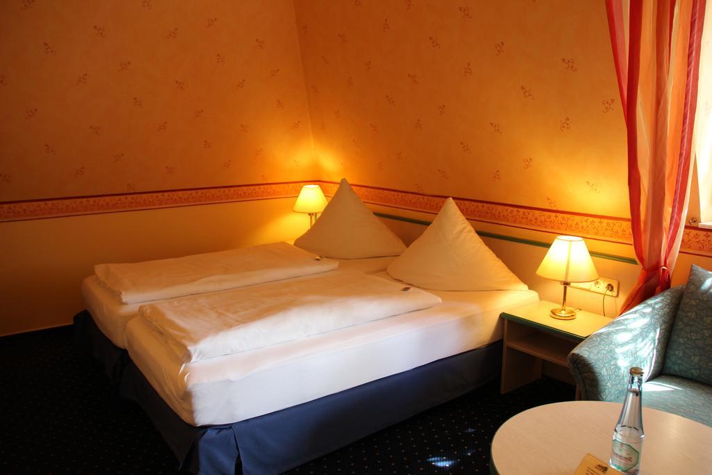 Hotel Nordic Norderstedt Buitenkant foto