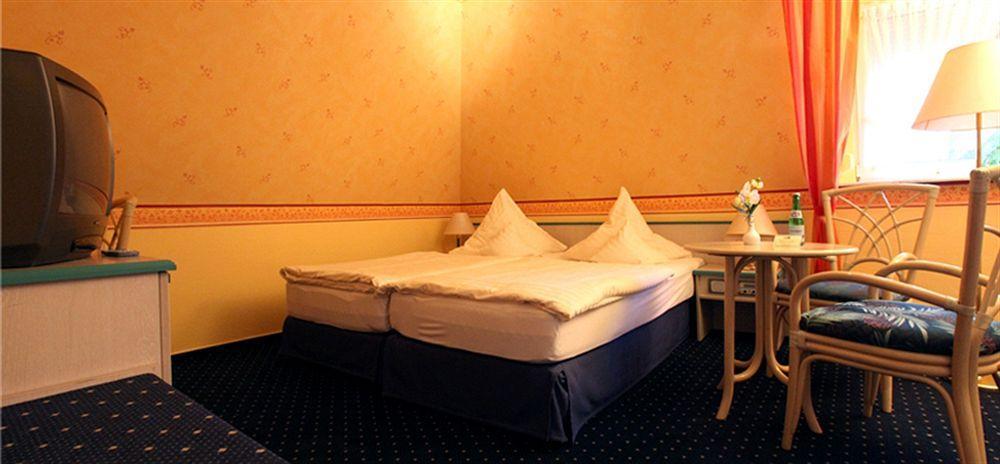 Hotel Nordic Norderstedt Buitenkant foto