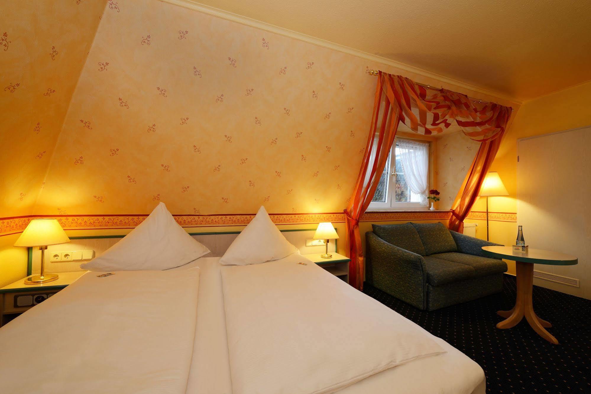 Hotel Nordic Norderstedt Buitenkant foto